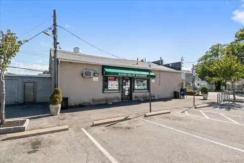 22 Edgewater Park # B, New York, NY 10465 photo 4