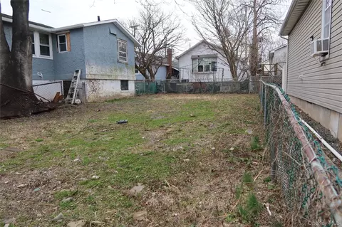 22 Edgewater Park # B, New York, NY 10465