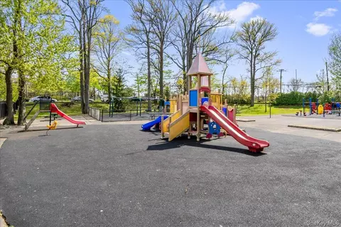 22 Edgewater Park # B, New York, NY 10465 photo 12