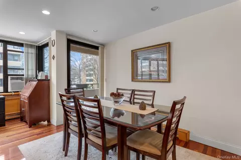 Dining - 162-11 9th Ave #2D, Beechhurst, NY 11357 photo 1 of 1