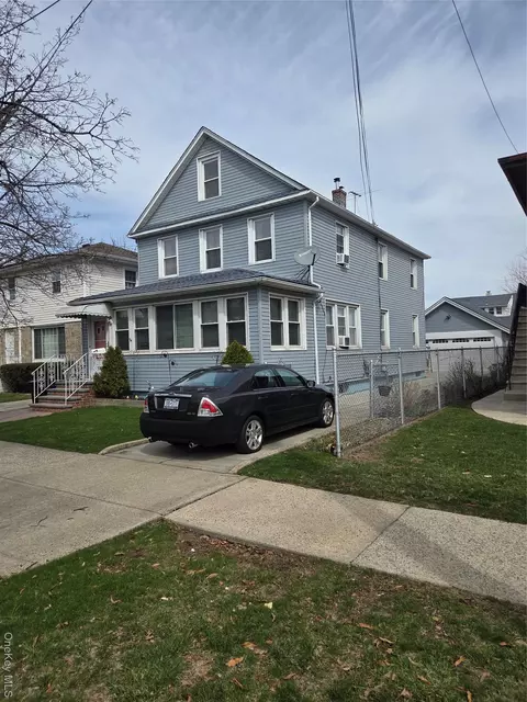 4829 Oceania St, Bayside, NY 11364
