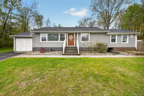 2157 Allan Ave, Yorktown, NY 10598