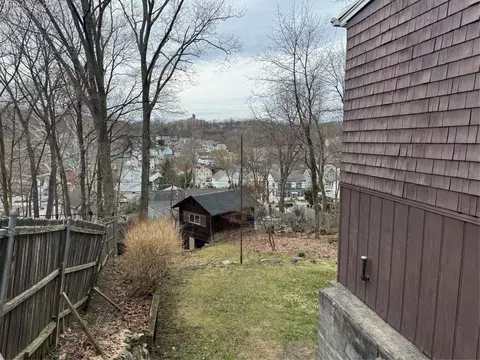 Exterior - 540 N James St, Peekskill, NY 10566 photo 5 of 7
