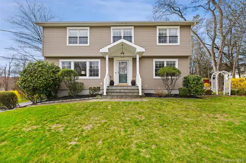 3594 Suncrest Ave, Yorktown, NY 10598