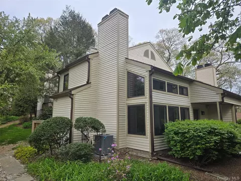 23 Pheasant Run, New Castle, NY 10546