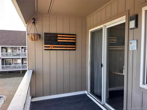 131 S Emerson Ave #224, Montauk, NY 11954