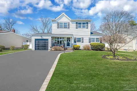 81 Dollard Dr, North Babylon, NY 11703