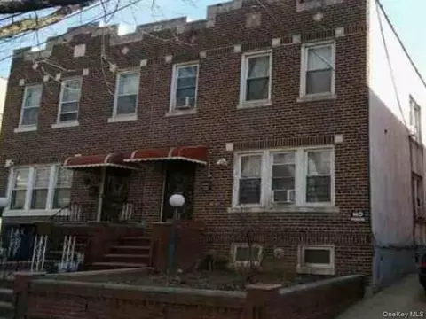 31- 27 98th St, New York, NY 11369