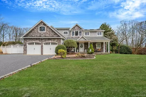 23 Wylde Rd, Mount Sinai, NY 11766