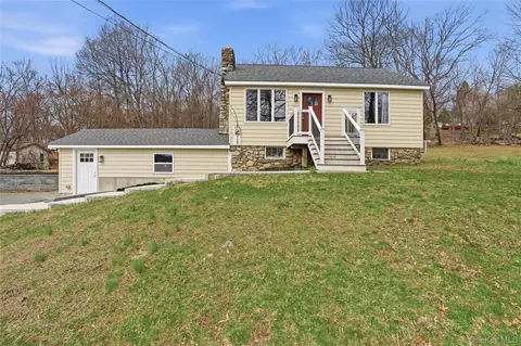 28 Branch St, Monroe, NY 10950