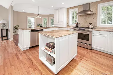Kitchen - 52 Intervale Pl, Rye, NY 10580 photo 1 of 2