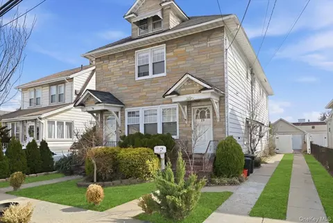 18-20 Watkins St, Lynbrook, NY 11563