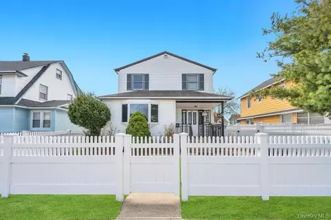 24 Pleasant Ave, Roosevelt, NY 11575