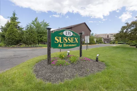 135 W Nyack Rd #93, Clarkstown, NY 10954