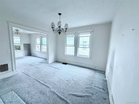 Living - 9 Edgar St, Poughkeepsie, NY 12603 photo 3 of 5
