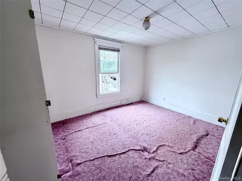 Bedroom - 9 Edgar St, Poughkeepsie, NY 12603 photo 4 of 5