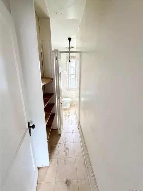Entry Way - 9 Edgar St, Poughkeepsie, NY 12603 photo 1 of 4
