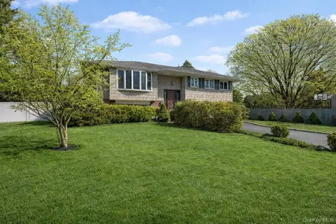 4 Basill Ln, East Northport, NY 11731