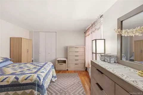 1165 E 54th St #4G, Brooklyn, NY 11234