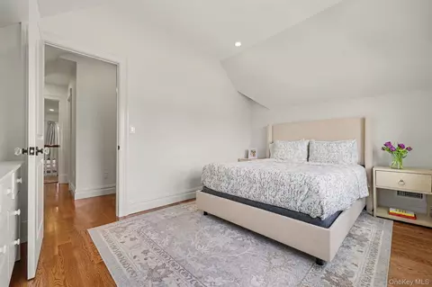 Bedroom - 30 Wainwright St, Rye, NY 10580 photo 4 of 4
