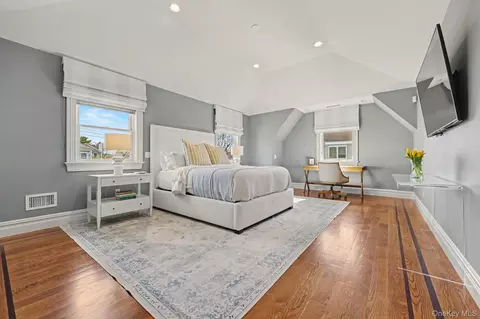 Bedroom - 30 Wainwright St, Rye, NY 10580 photo 1 of 4