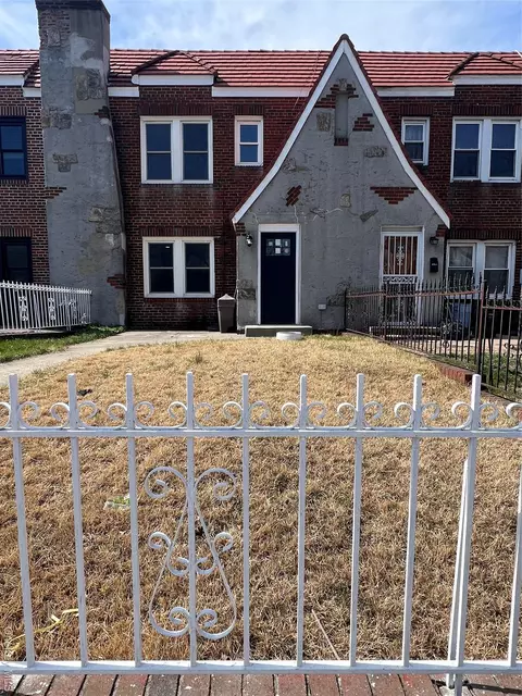 17729 Leslie Rd, Jamaica, NY 11434