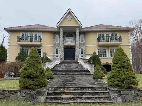 180 Stone Hill Rd, Bedford, NY 10506