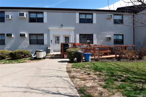 67-77 136th St #B, Kew Gardens Hills, NY 11367