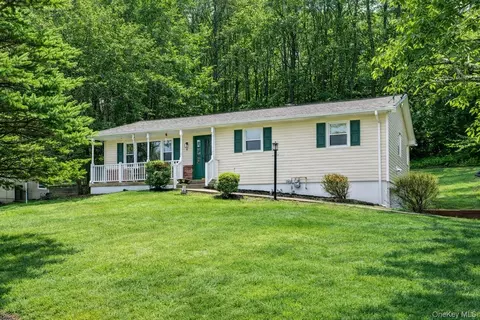 6 Good Time Ct, Goshen, NY 10924