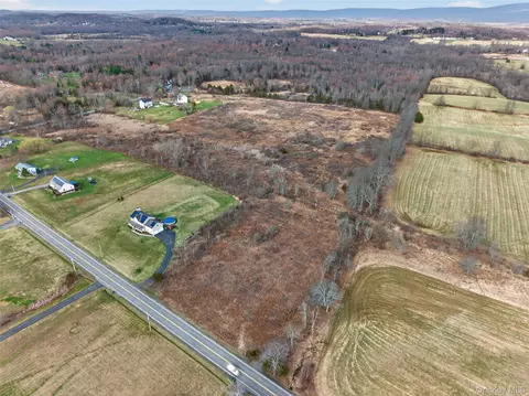 42 Wildrick Rd, Shawangunk, NY 12589