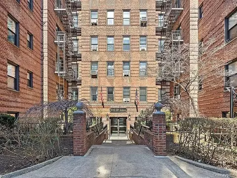 9963 66th Ave #F11, New York, NY 11374