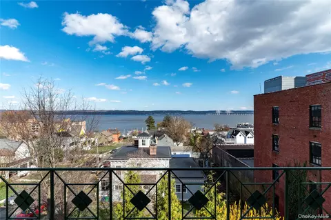 51 N Broadway #4B, Orangetown, NY 10960