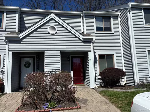 92 Lake Ridge Cv, Yorktown, NY 10547