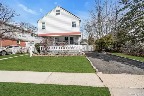30 Norfolk Dr E, Elmont, NY 11003