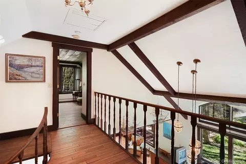 Entry Way - 334 Pine Brook Rd, Pound Ridge, NY 11961 photo 3 of 3