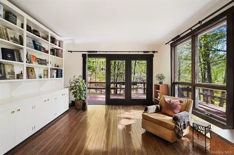 Living - 334 Pine Brook Rd, Pound Ridge, NY 11961 photo 2 of 3