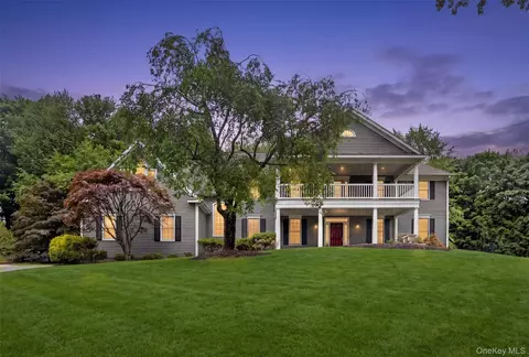 4 Pearl Ct, Katonah, NY 10536