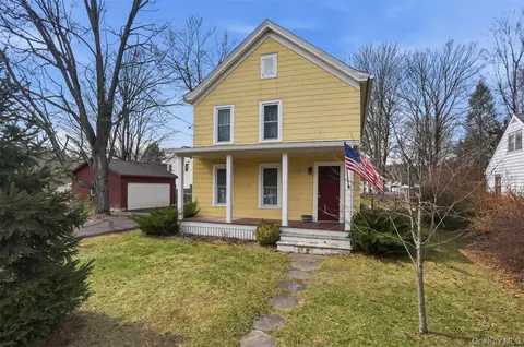 745 Springtown Rd, Tillson, NY 12486