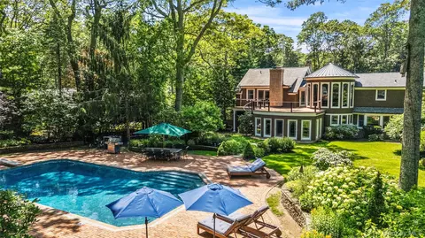 4745 N Bayview Rd, Southold, NY 11971