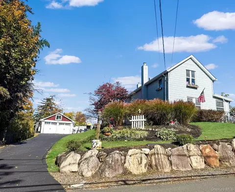 22 High St, Haverstraw, NY 10923