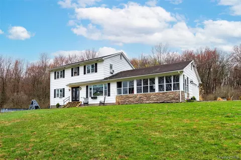 2146 Route 55, Beekman, NY 12540