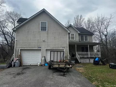 4 Crystal Dr, Washingtonville, NY 10992