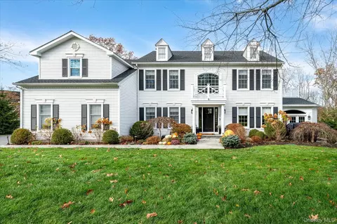26 Hallocks Run, Somers, NY 10589