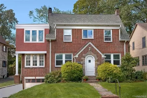 218 Carroll Ave, Mamaroneck, NY 10543