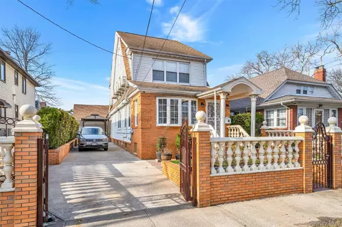13211 107th Ave, South Richmond Hill, NY 11419