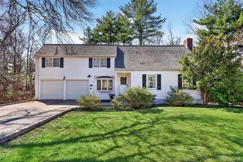 18 Taylor Rd, Greenburgh, NY 10523