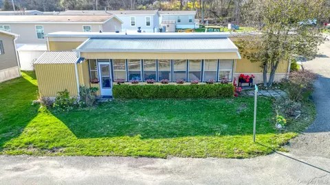 301 3rd Ave, Middletown, NY 10941