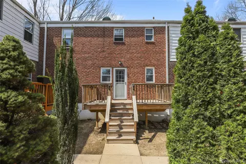 Exterior - 2 Peck Ave #27 A, Rye, NY 10580 photo 3 of 4