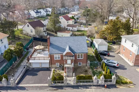 18 Butler Pl, Yonkers, NY 10710