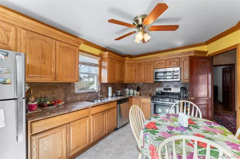 18 Butler Pl, Yonkers, NY 10710